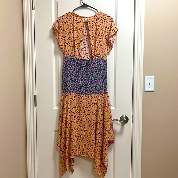 Topshop Floral Print Short Sleeve Midi Dress -NWOT - Picture 4 of 8